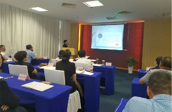 VEXAZL19JWG905REQRR01